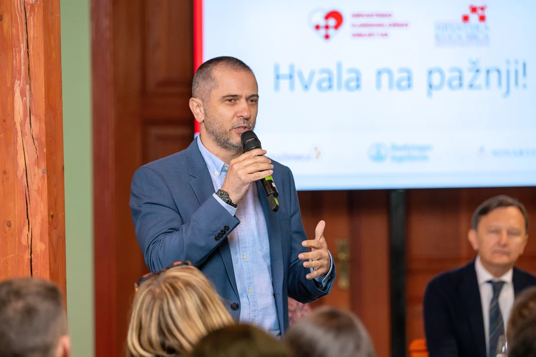 Dragan Soldo, dr. med., liječnik obiteljske medicine. Press konferencija 