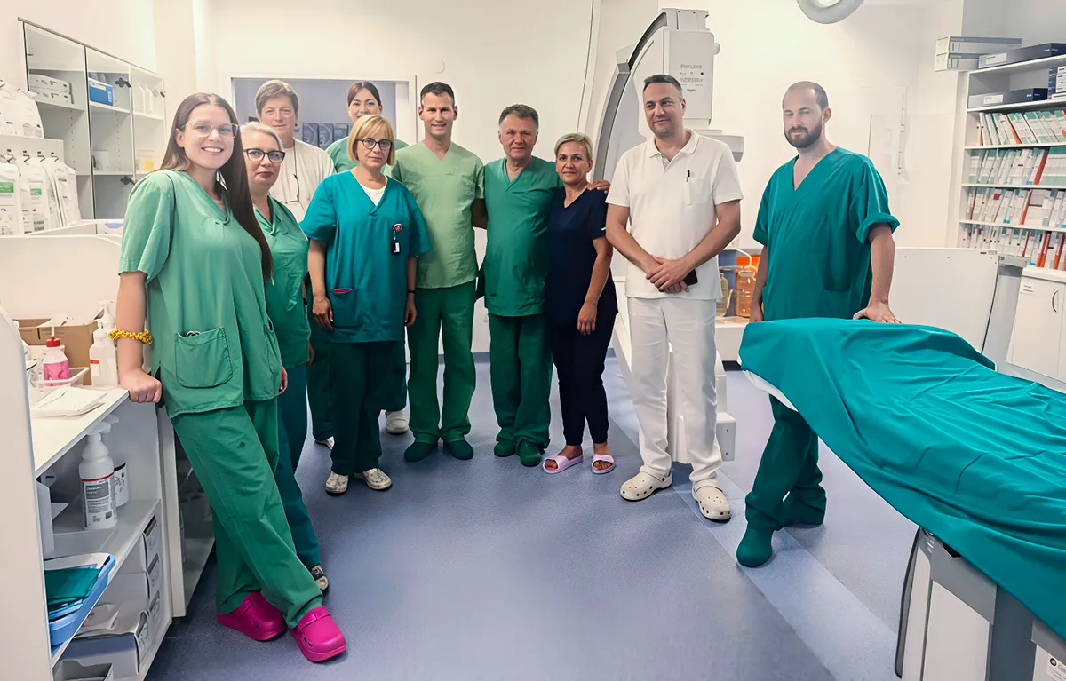 KBC-Split-tim-zacepljena-arterija Liječnici i medicinske sestre interventne kardiologije KBC Split prvi u RH izveli zahvat endovaskularno otvorena plućna arterija