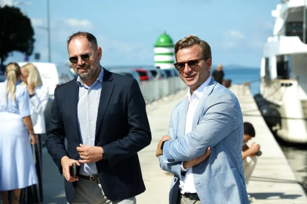 Brodica ljekarna u Zadarskoj županiji koju vodi Josip Bilaver.