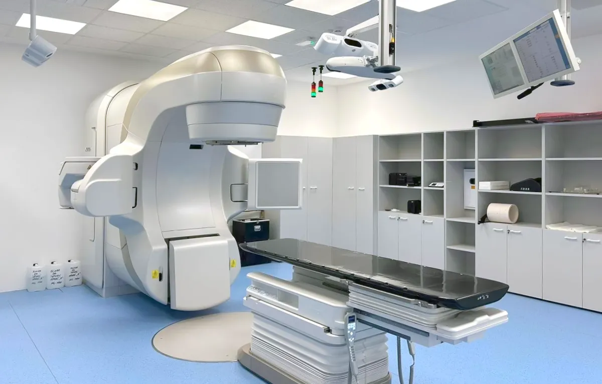 Linearni akcelerator u Klinici za tumore KBC Rijeka, zračenje ranog raka dojke