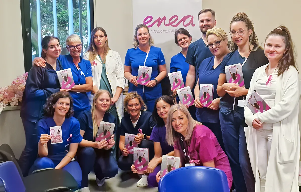 PZ-foto-dana-ENEA-brosura-tim Predstavljanje ENEA brošure i ENEA mobilne aplikacije na Klinici za tumore KBC-a Rijeka, kao dio inovativnog programa za liječenje ranog raka dojke.