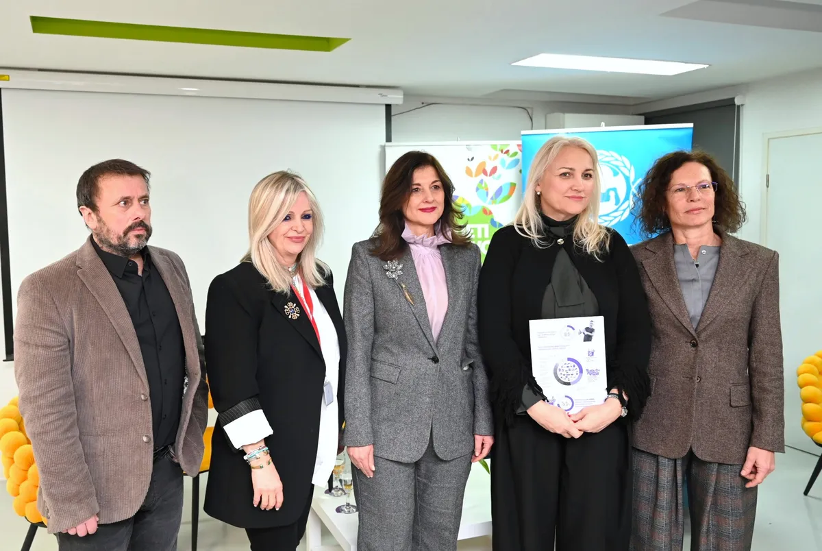 Provedeno je istraživanje o reklamama za hranu oko škola.