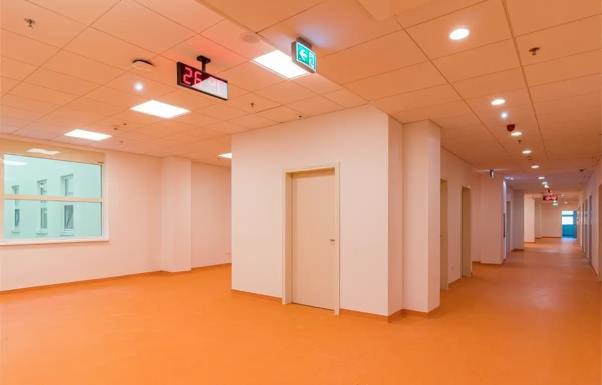 Unutrašnjost Opće bolnice Pula nakon uređenja; tema krađa u pulskoj bolnici, reakcija Hrvatska komora medicinskih sestara (HKMS)