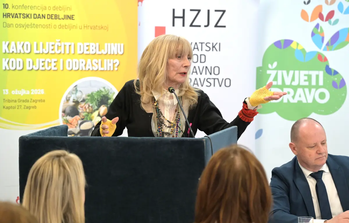Predsjednica Udruge za prevenciju prekomjerne težine Sonja Njunjić, na konferenciji Dan osviještenosti o debljini, otvorena tema kako hranimo djecu i debljina kod djece u Hrvatskoj