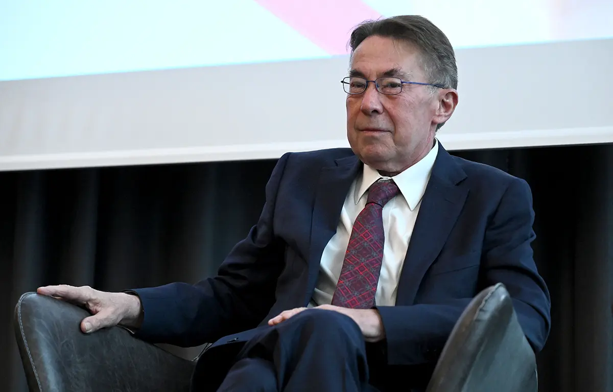 Predstojnik Klinike za onkologiju KBC-a Zagreb prof. dr. sc. Stjepko Pleština na konferenciji Ovog gosta je dosta 2026., koju organizira Portal Zdravlje; teme: liječenje raka dojke u Hrvatskoj, linije liječenja u raku dojke, metastatski rak dojke i HER2 tip raka dojke