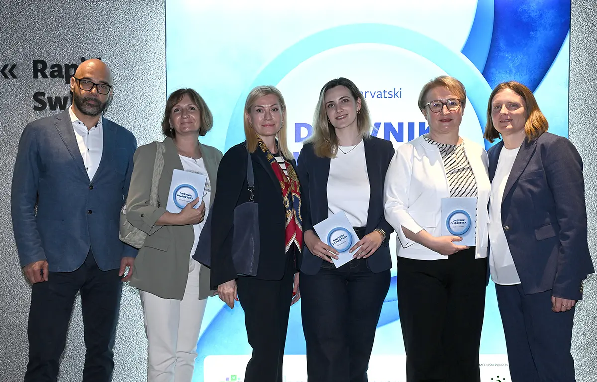 Panelisti i autori na eventu Dnevnik dijabetesa, predstavljanje knjižice za pacijente sa šećernom bolesti tipa 2