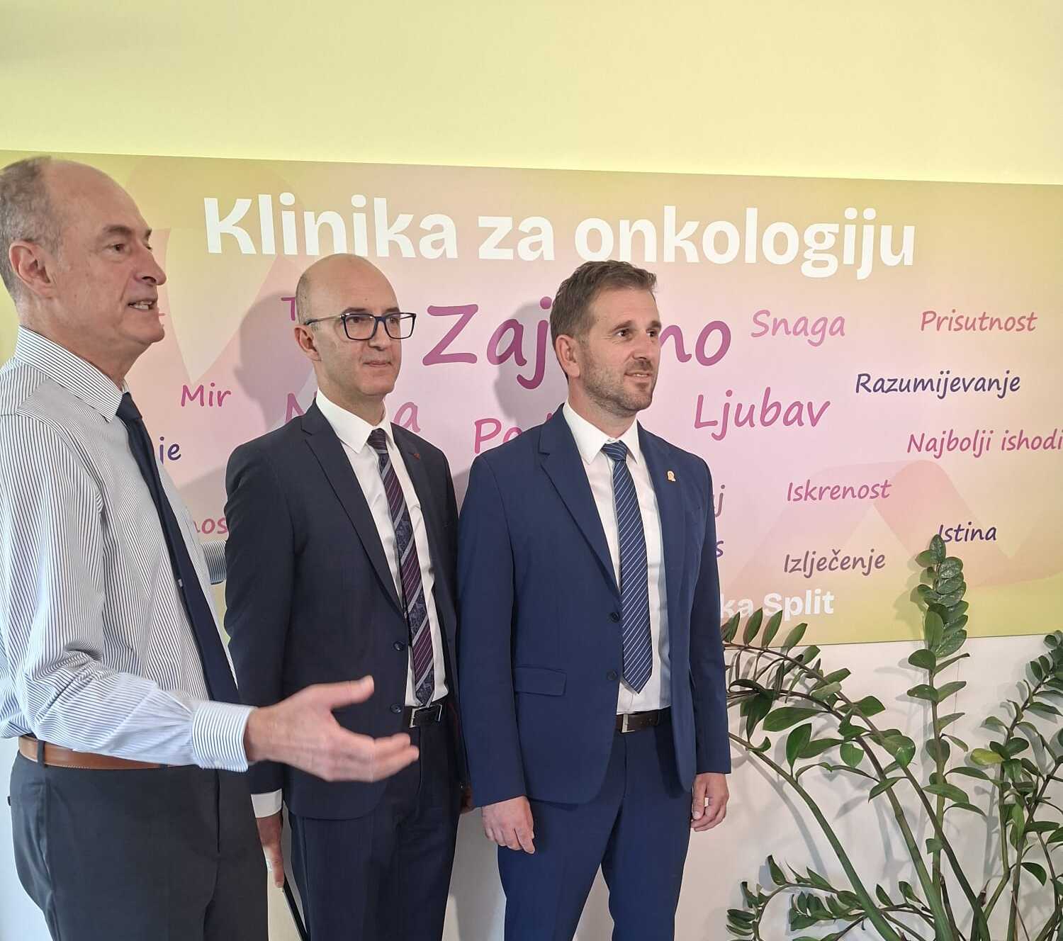 Prof. dr. sc. Eduard Vrdoljak, izv. prof. dr. sc. Krešimir Dolić, gradonačelnik Tomislav Šuta